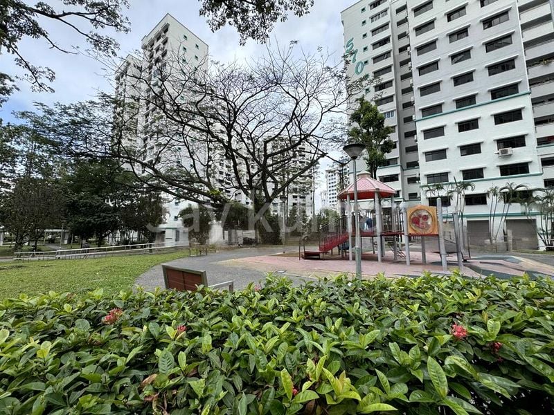 4 Room (4A) HDB for Sale in 570 Hougang Street 51 - Image 4