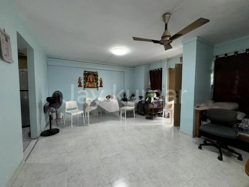4 Room (4A) HDB for Sale in 570 Hougang Street 51 - Image 1
