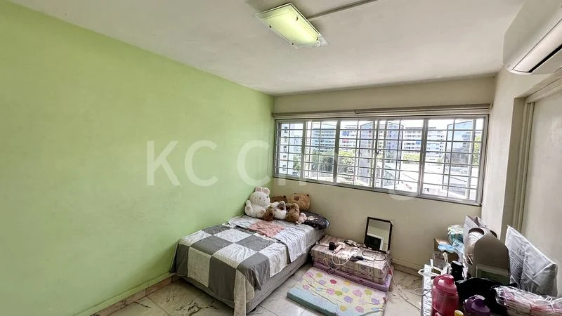 5 Room (5I) HDB for Sale in  124 Paya Lebar Way - Image 9