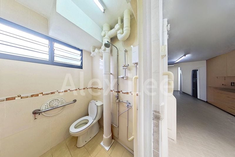 4 Room (4NG) HDB for Sale in  419 Ang Mo Kio Avenue 10 - Image 8
