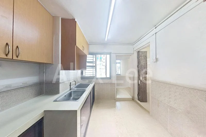 4 Room (4NG) HDB for Sale in  419 Ang Mo Kio Avenue 10 - Image 7