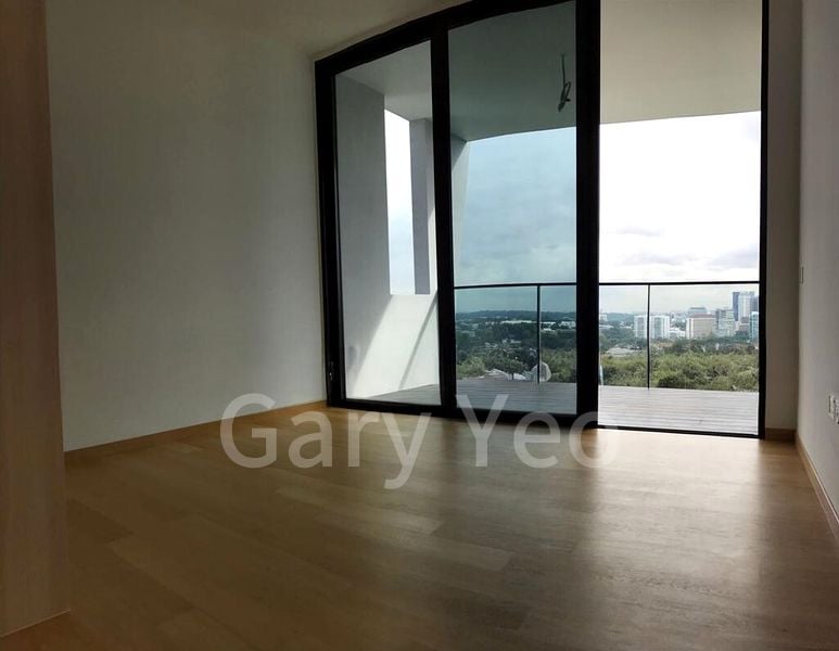 5 Bed Condo for Rent in  The Crest - Image 6