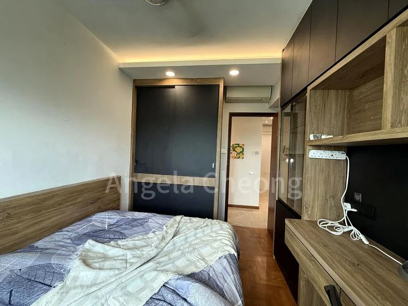 Common Room (Condo) for Rent in  The Warren - Image 2