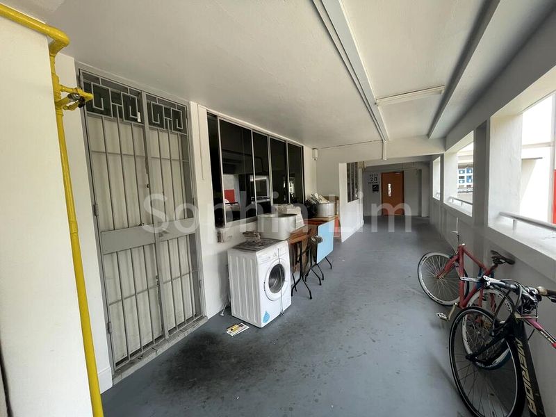 Shop / Shophouse for Sale:  F&B approval on ground floor  Heart of Tampines  Palatable HDB - Image 7