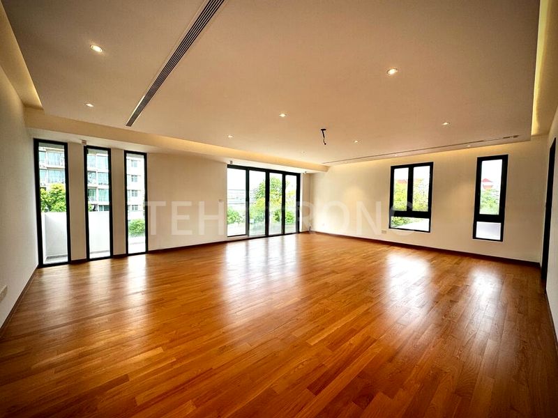 8 Bed Bungalow (Landed) for Sale in  Lucky Hill - Image 11