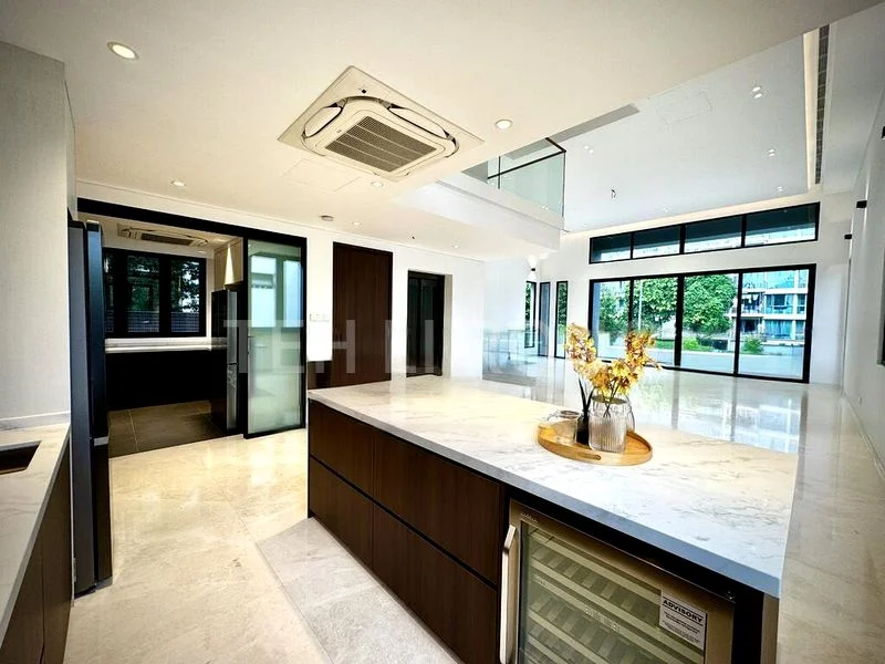 8 Bed Bungalow (Landed) for Sale in  Lucky Hill - Image 15