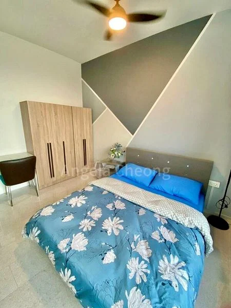 Master Room (Condo) for Rent in  The Courtyard - Image 6