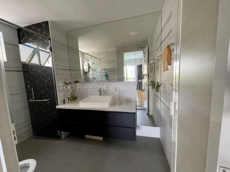 3 Bed Condo for Rent in  Regent Park - Image 10