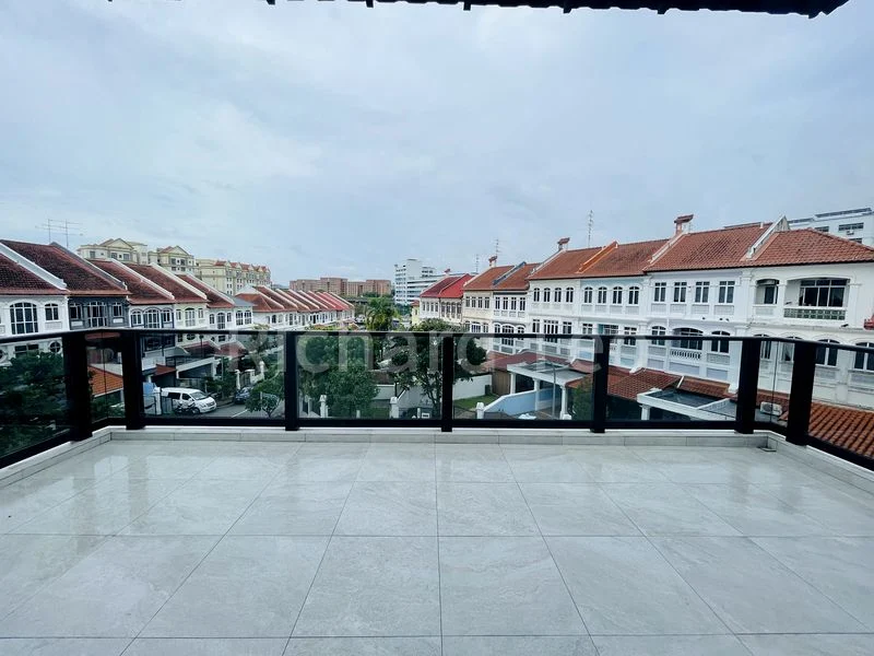 6 Bed Corner Terrace (Landed) for Sale in  Loyang Villas - Image 5