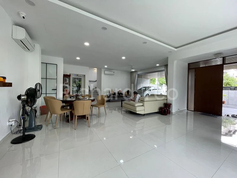 6 Bed Corner Terrace (Landed) for Sale in  Loyang Villas - Image 13