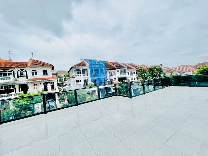 6 Bed Corner Terrace (Landed) for Sale in  Loyang Villas - Image 16
