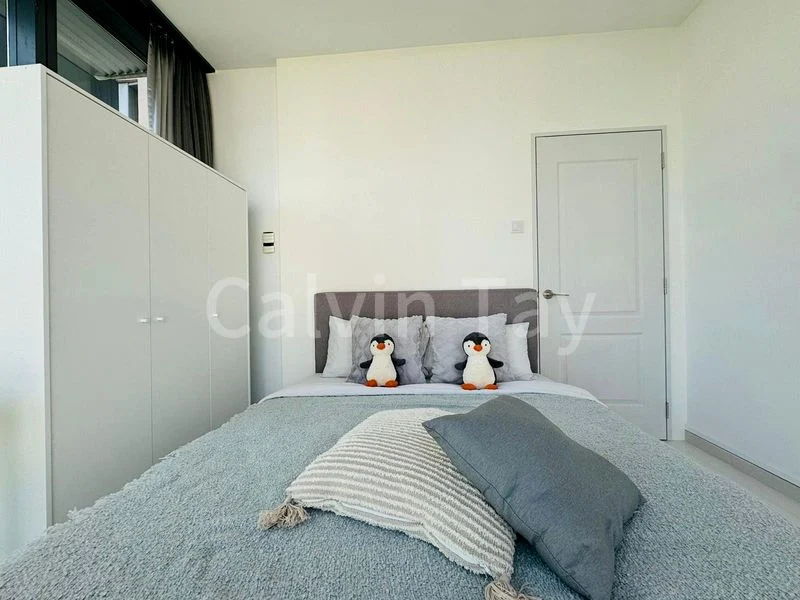 Common Room (Condo) for Rent in Mill Point - Image 4