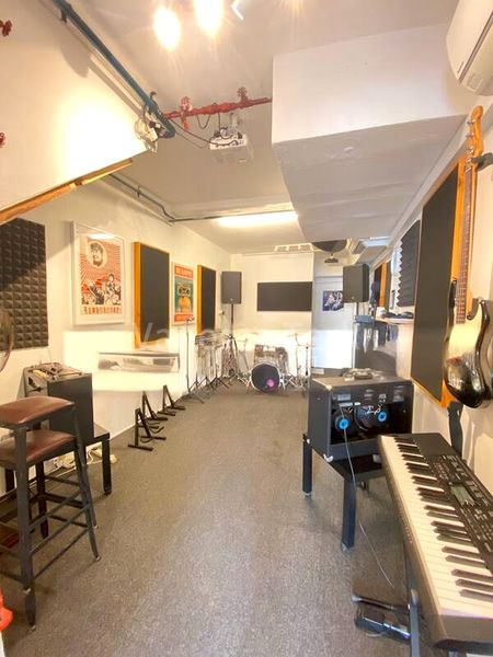 Shop / Shophouse for Rent: Madras Street - Image 3