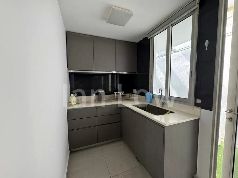 6 Bed Corner Terrace (Landed) for Sale in  Serangoon Garden Estate - Image 3