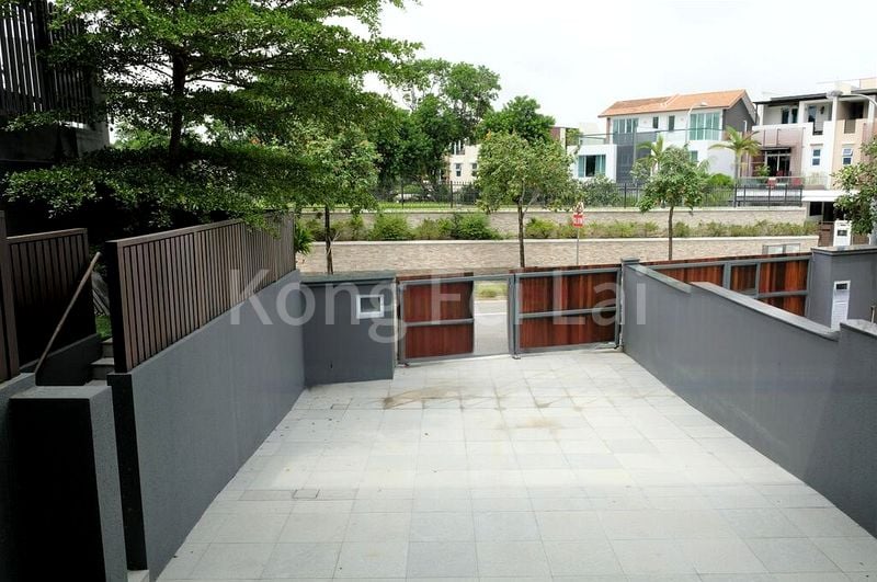5 Bed Semi-Detached House (Landed) for Sale in  Toh Estate - Image 1