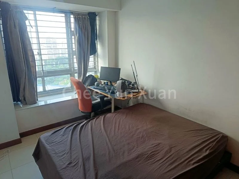 Common Room (HDB) for Rent in  421 Clementi Avenue 1 - Image 1