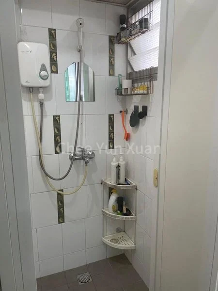 Common Room (HDB) for Rent in  421 Clementi Avenue 1 - Image 3