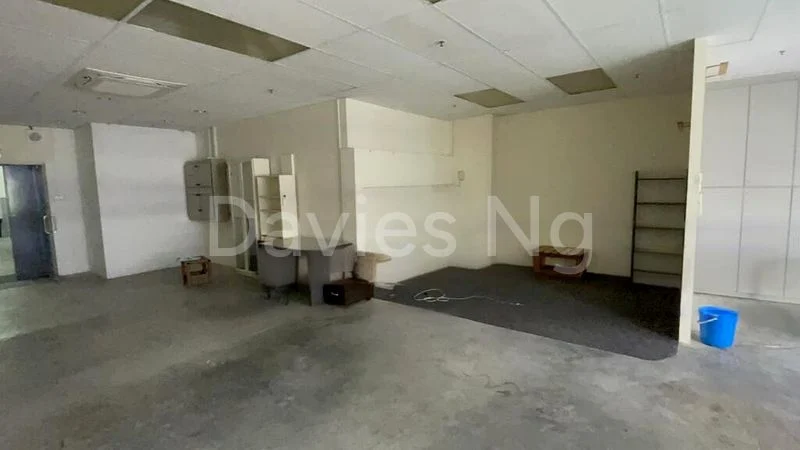 Light Industrial (B1) for Rent: One Tannery - Image 4