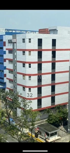 Light Industrial (B1) for Rent: Elite Industrial Building I - Image 1