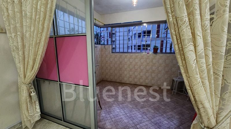 5 Room (5A) HDB for Rent in 453 Jurong West Street 42 - Image 3