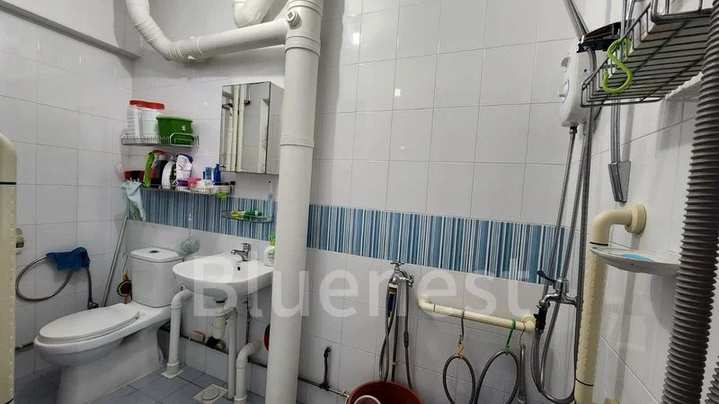 5 Room (5A) HDB for Rent in 453 Jurong West Street 42 - Image 8