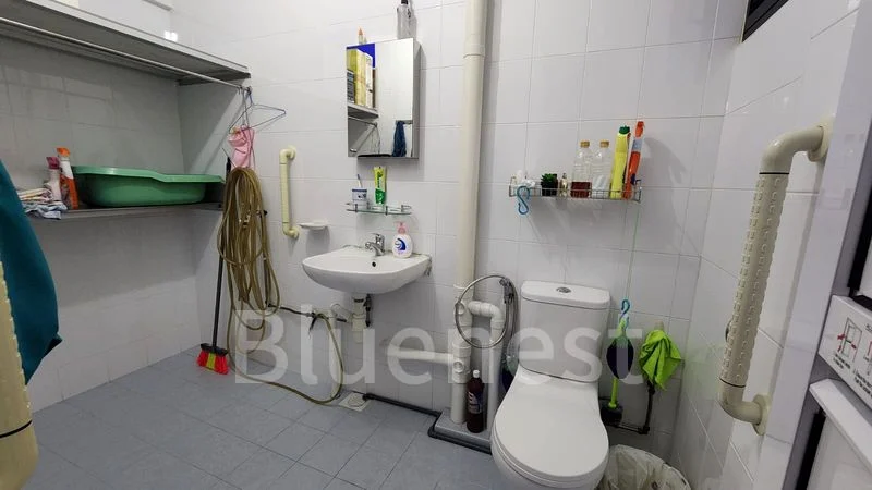 5 Room (5A) HDB for Rent in 453 Jurong West Street 42 - Image 9