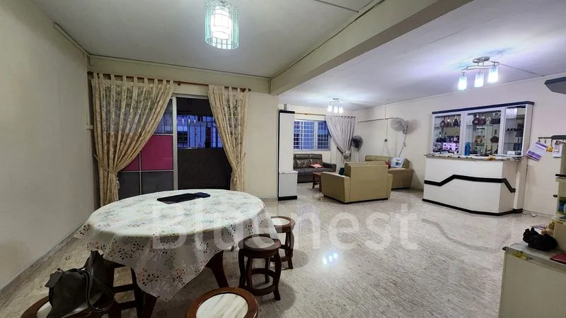 5 Room (5A) HDB for Rent in 453 Jurong West Street 42 - Image 2