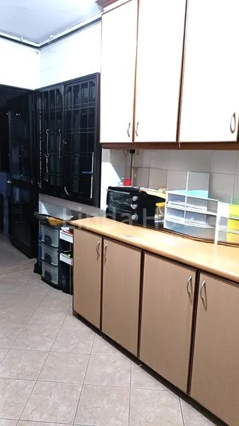 Common Room (HDB) for Rent in  288F Bukit Batok Street 25 - Image 5