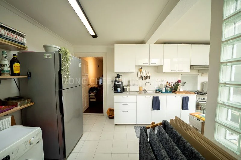 1+1 Bed Shophouse (Landed) for Rent around Everton Road - Image 14