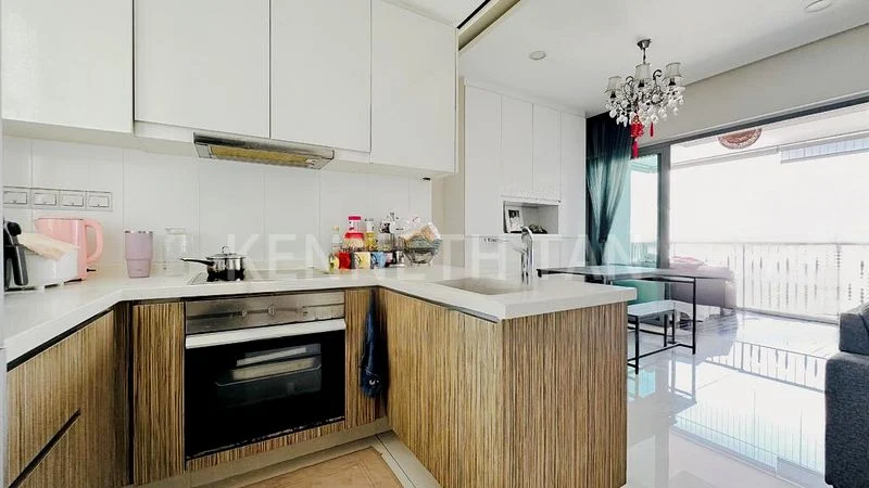 2 Bed Condo for Sale in  Trevista - Image 8