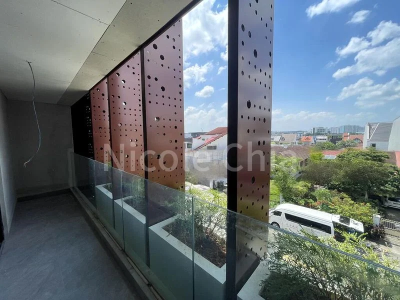 7 Bed Bungalow (Landed) for Sale in  Serangoon Garden Estate - Image 2