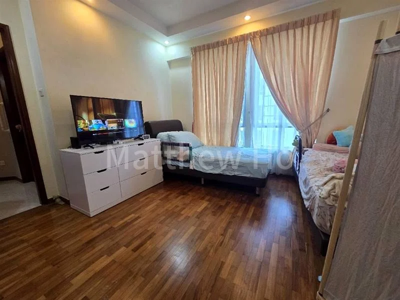 3 Bed Condo for Sale in  Northoaks - Image 8