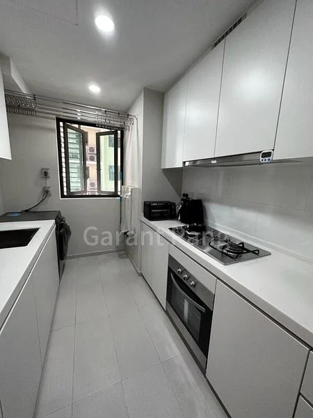 3 Bed Executive Condo for Sale in  The Topiary - Image 3