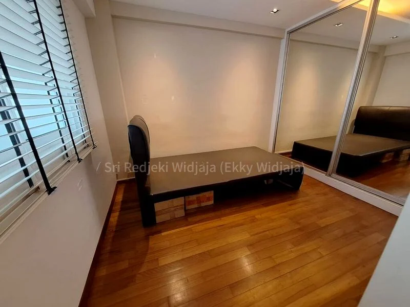 3 Room (3I) HDB for Rent in  4 Tanjong Pagar Plaza - Image 4