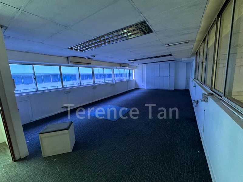 Light Industrial (B1) for Rent: North Link Building - Image 3