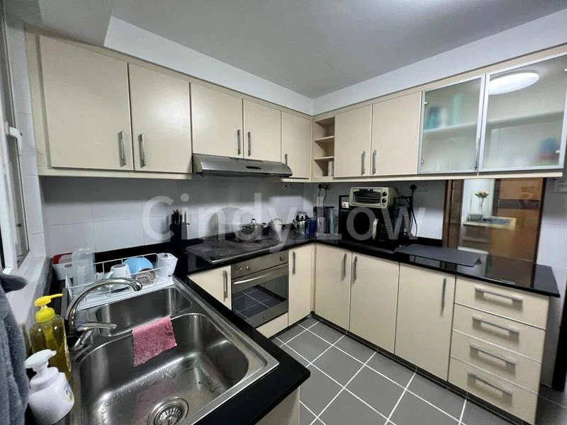 Common Room (Condo) for Rent in  The Warren - Image 3