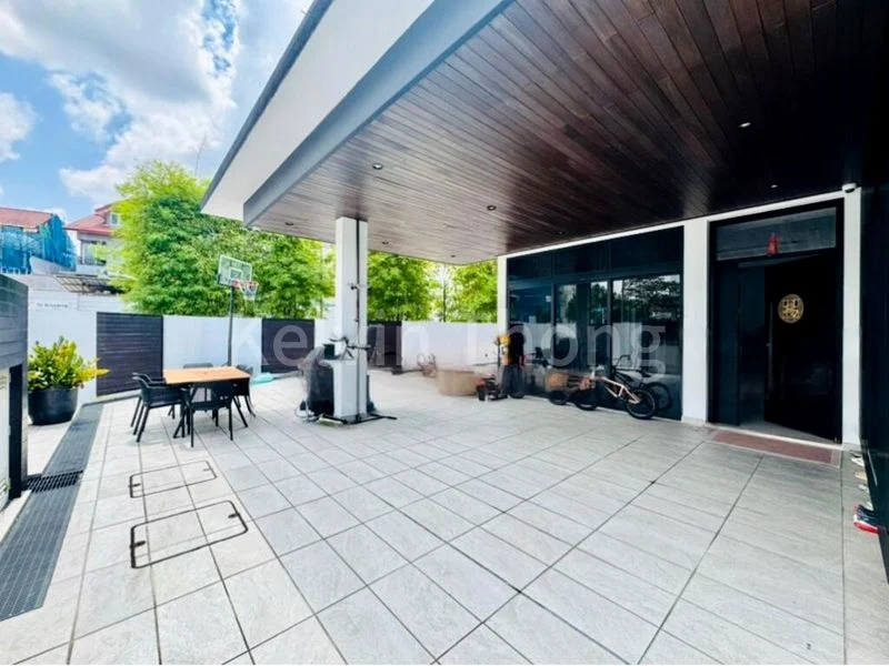 5 Bed Semi-Detached House (Landed) for Sale in  Seletar Hills Estate - Image 6