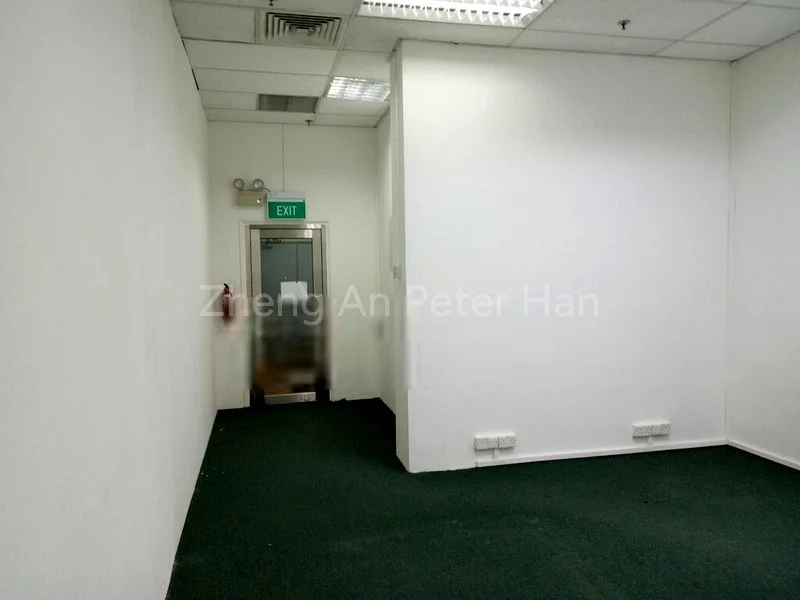 Office for Rent: Highland Centre - Image 2