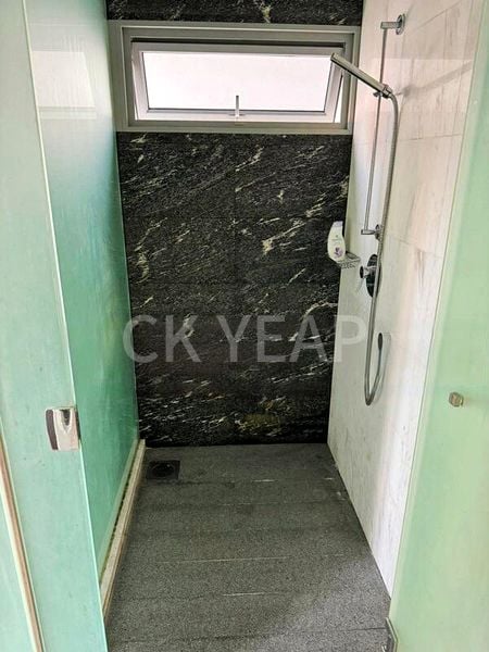 1 Bed Condo for Rent in  Woodhaven - Image 5