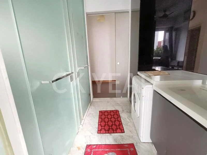 1 Bed Condo for Rent in  Woodhaven - Image 4