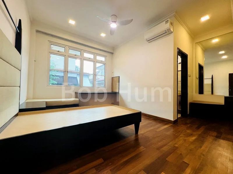 5 Bed Bungalow (Landed) for Sale in Petir Road - Image 11