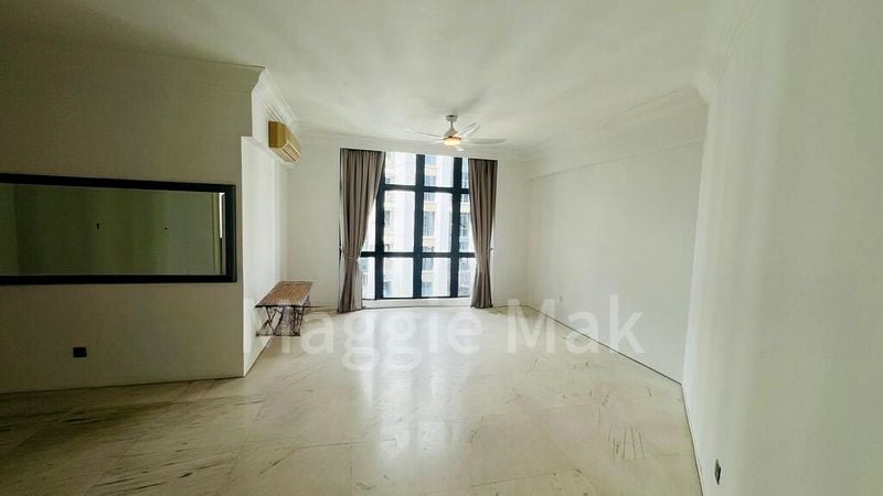 3 Bed Condo for Sale in  East Meadows - Image 2