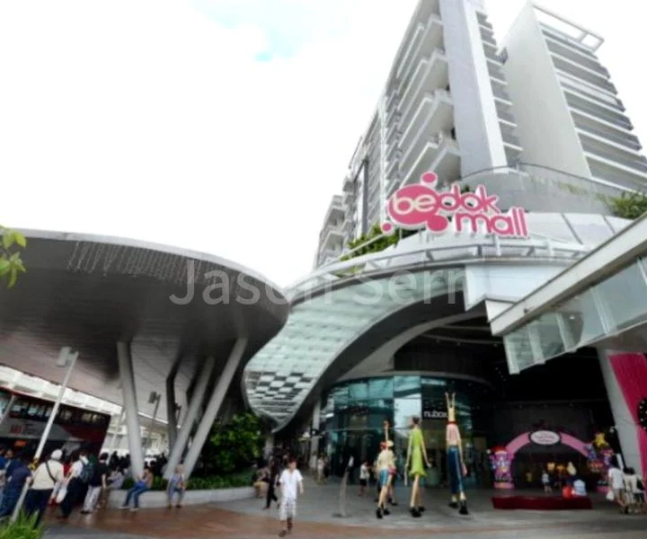 7 Bed Bungalow (Landed) for Sale in  Jalan Lapang - Image 3