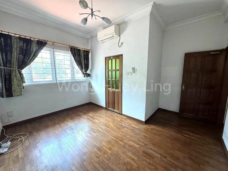 5 Bed Semi-Detached House (Landed) for Sale in  Greenbank Park - Image 7