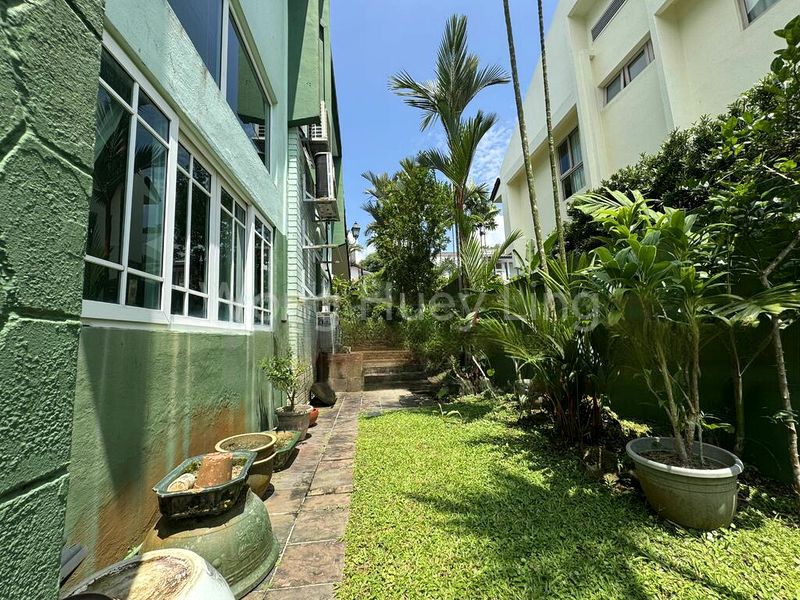 5 Bed Semi-Detached House (Landed) for Sale in  Greenbank Park - Image 1