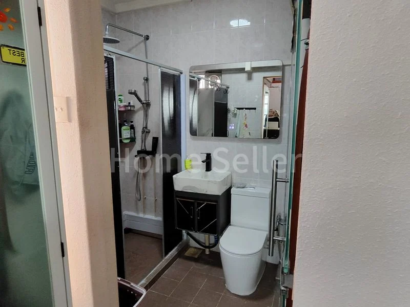 Maisonette HDB for Sale in 522 Hougang Avenue 6 - Image 14