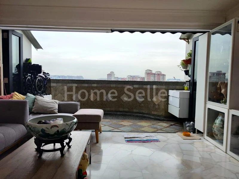Maisonette HDB for Sale in 522 Hougang Avenue 6 - Image 1