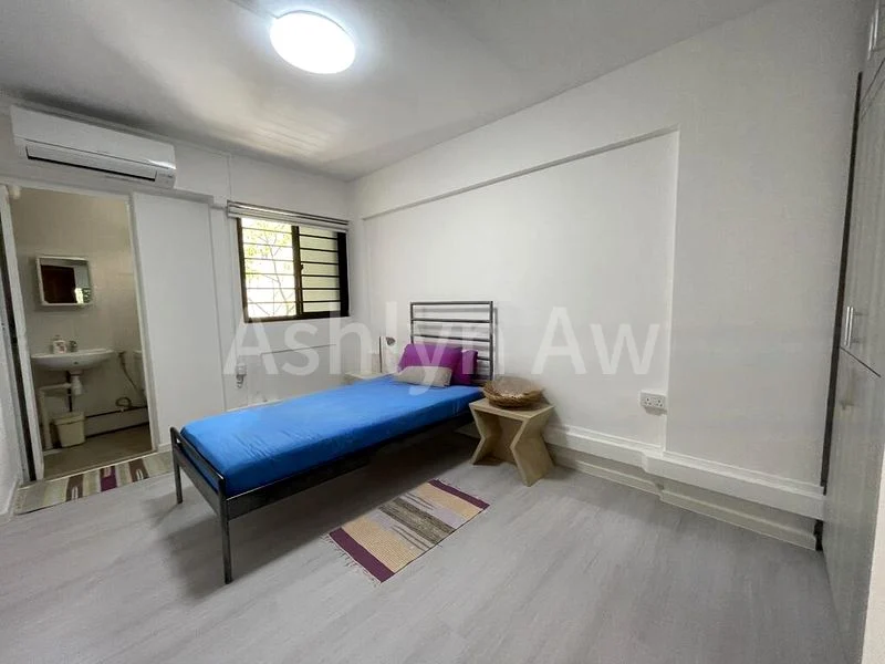 Master Room (HDB) for Rent in  158 Bedok South Avenue 3 - Image 4