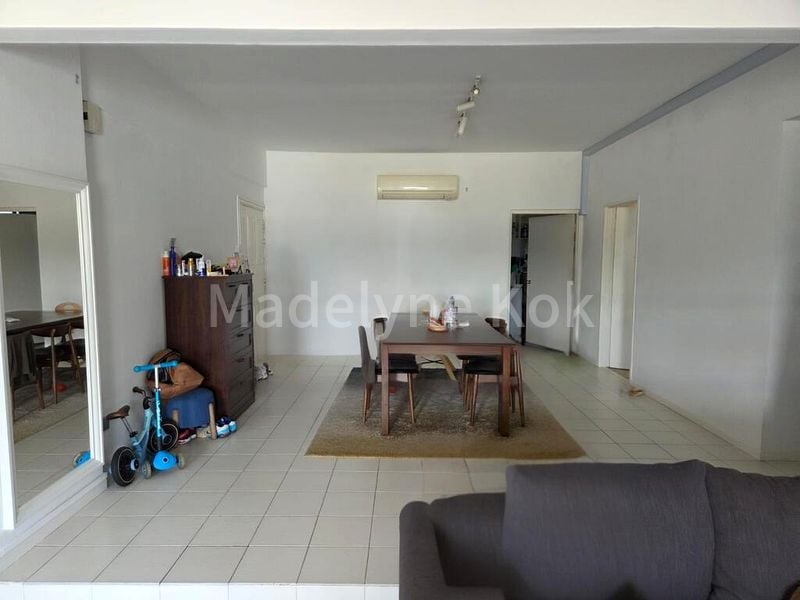 3 Bed Apartment (Condo) for Rent in  The Riverwalk / Riverwalk Apartments - Image 2