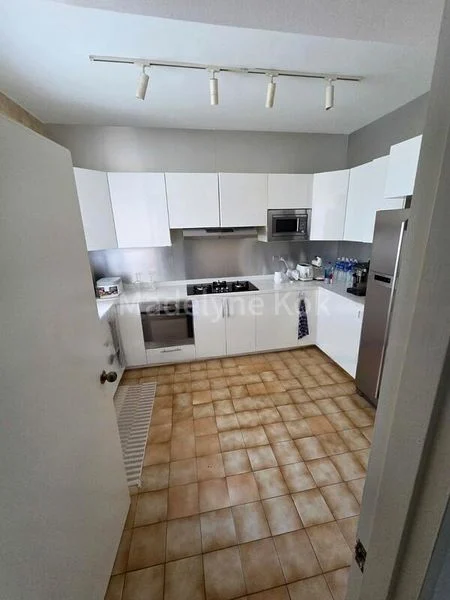 3 Bed Apartment (Condo) for Rent in  The Riverwalk / Riverwalk Apartments - Image 4